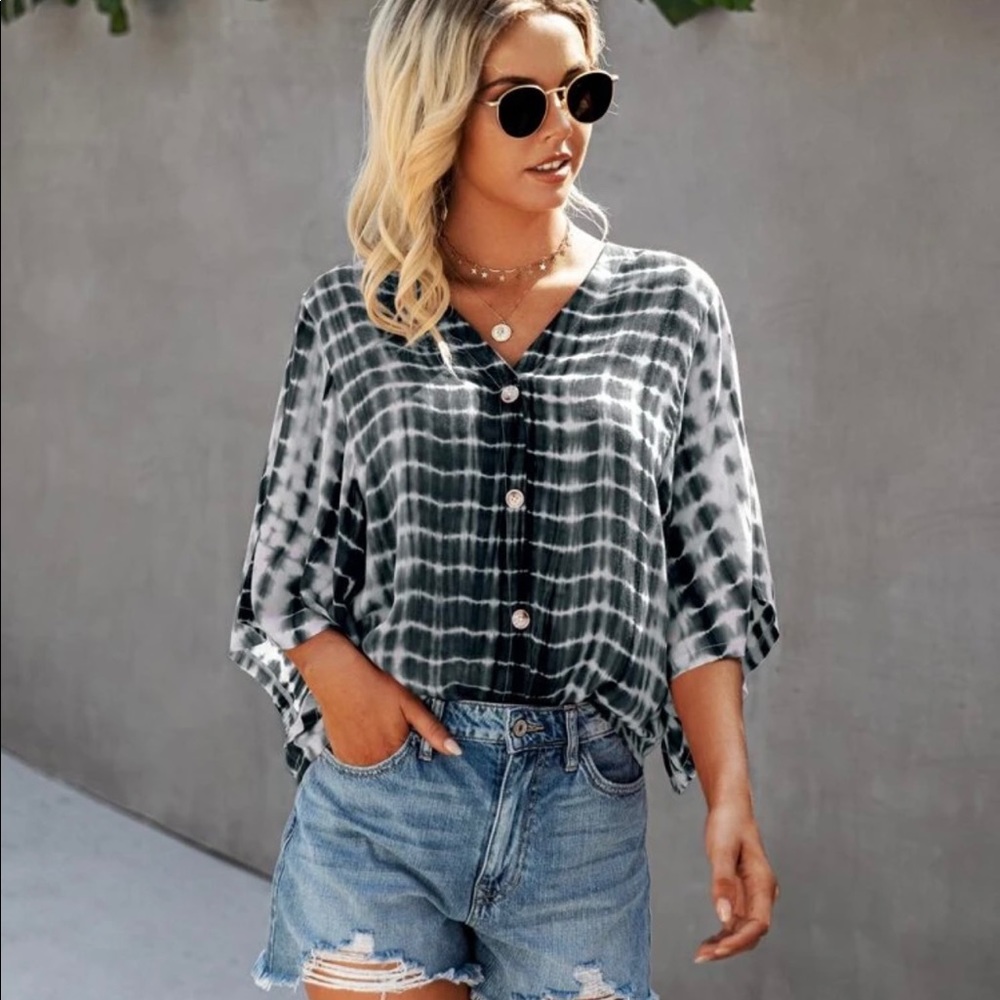 tie dye print batwing sleeve top